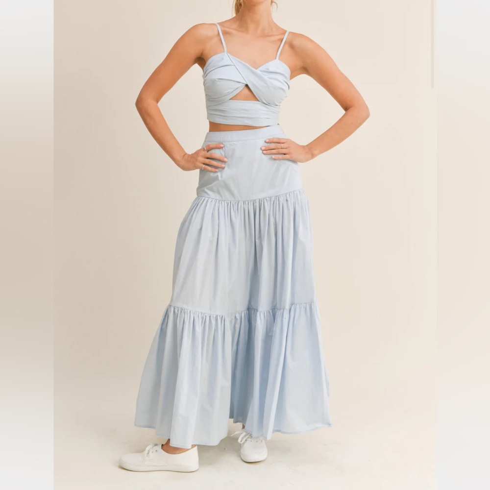 MABLE GIANA FRONT TWISTED TOP AND SKIRT SET